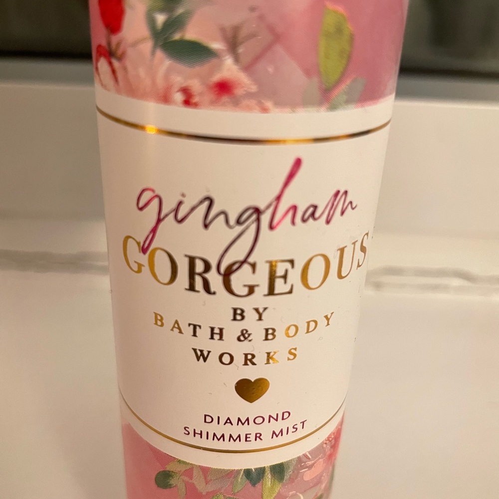 Bath and body works shimmer/glitter spray
